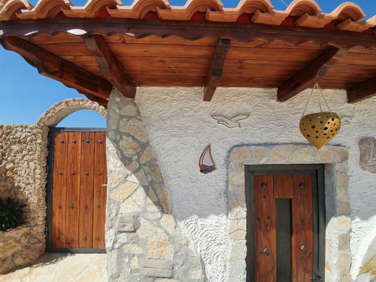 Nadia'S Traditional Greek House アナヴィソス エクステリア 写真